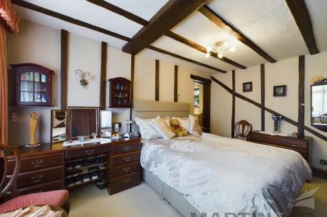 10 Bedroom 2
