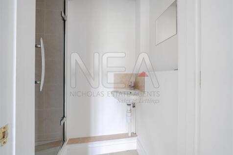 Bedroom Two En-suite