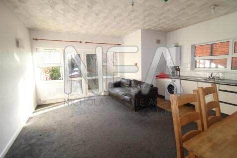 Kitchen / Living room