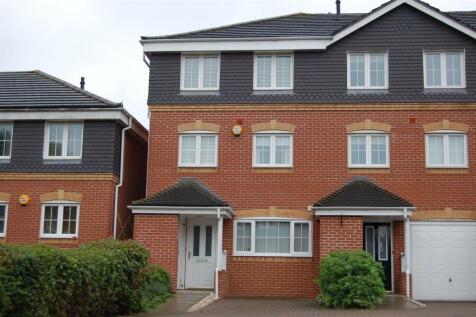 4 Bedroom Houses To Rent In Reading Berkshire Rightmove