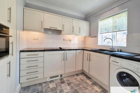 cfb9bc01-10000228...