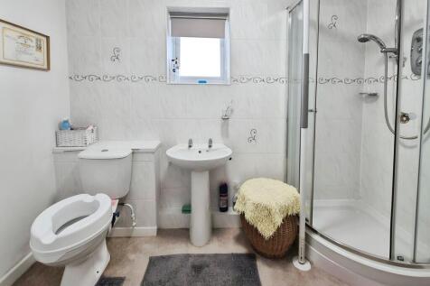 c4aa7d13-10000285...