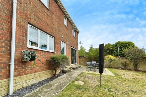 6a8ecc36-outside ...