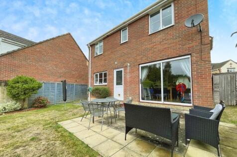 ff5a8321-outside ...