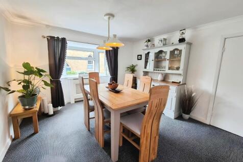 f56e3f44-10000331...