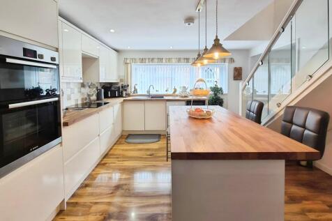 6142ac18-10000331...