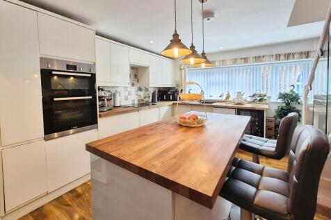 4b404c9e-10000331...