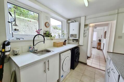 c4255621-10000331...