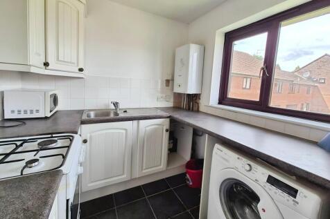 5b9d0445-10000295...