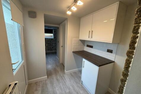 7a78b44e-WhatsApp...