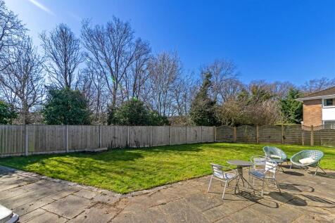 76LindenCres-17.jpg