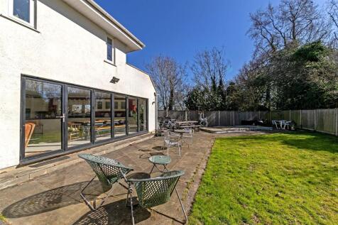 76LindenCres-22.jpg