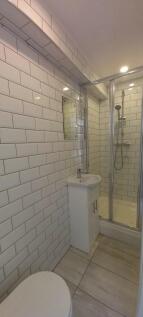 room1 en-suite 