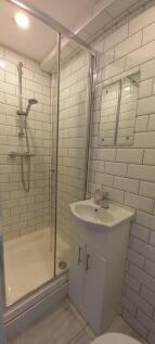 room 2 en-suite 