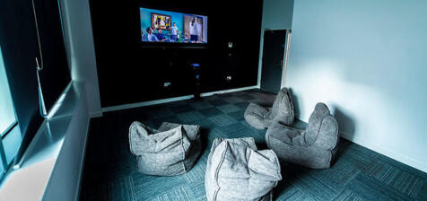 cinema-room-767x3...