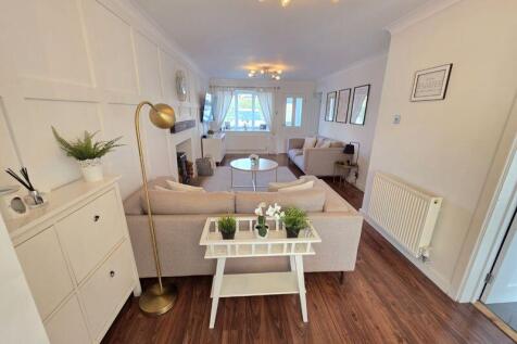 Lounge Additional Image