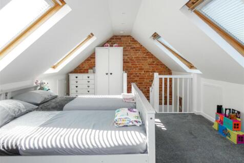 Bedroom One (First Floor)