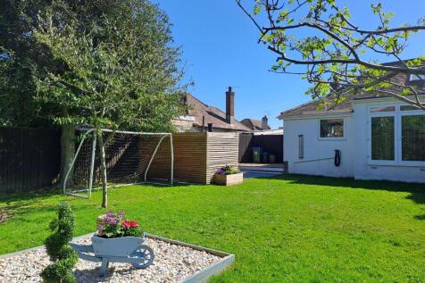 Rear Garden/Elevation