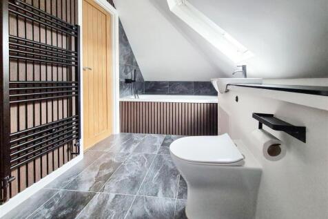 En Suite Bathroom