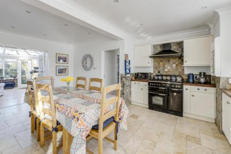 16 Ruston Park Final-6_Crop.jpg