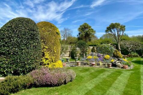 77 Golden Avenue Garden Vendor.JPG