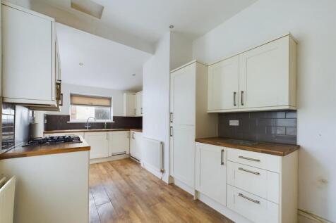 kitchen 1.jpg