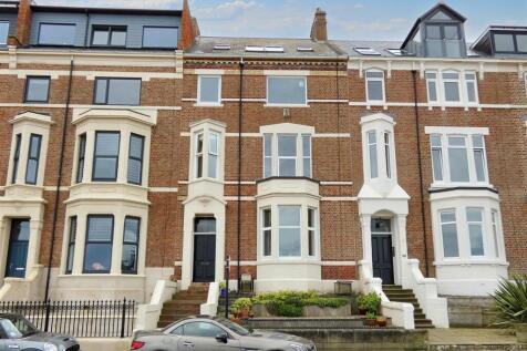 Flat B 50 Percy Gardens ext.JPG