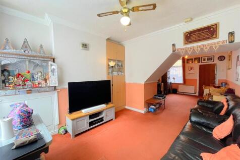 Through Lounge
