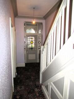 KensingtonRd39hall1.JPG