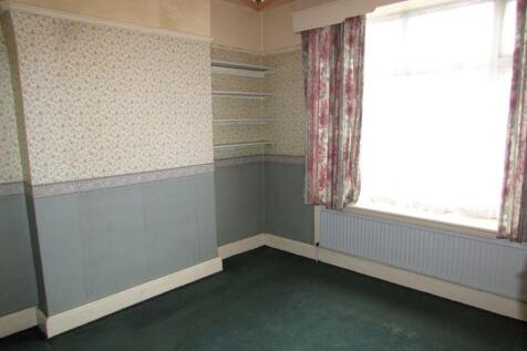 KensingtonRd39bed1.JPG