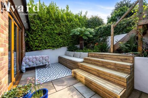 Greenfield Crescent, 46-019.JPG