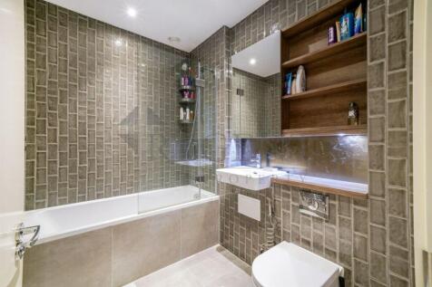 Main en-suite