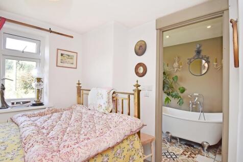 Bedroom 1 &amp; Ensuite Bathroom