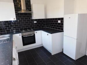 Limedale Flat-4-Kitchen-300x225.jpg