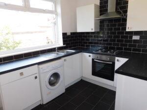 Limedale Flat-4-Kitchen-pic-2-300x225.jpg