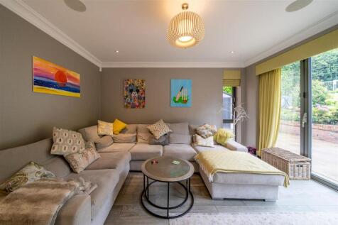 OBI_Will's House_7R50088-HDR_Dining Room.jpg