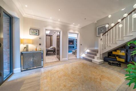 OBI_Will's House_7R50108-HDR-Edit_Hallway.jpg