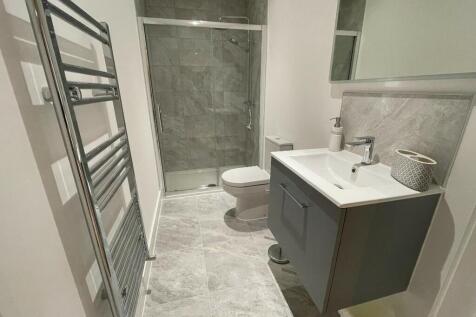 En-Suite 2