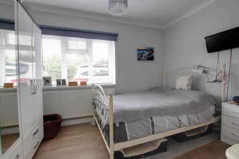 BEDROOM FIVE