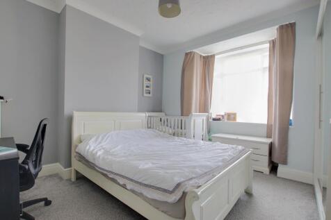 FLAT ONE-BEDROOM ONE