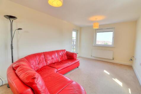 Hut Farm Place 121 Sitt (Custom).jpg