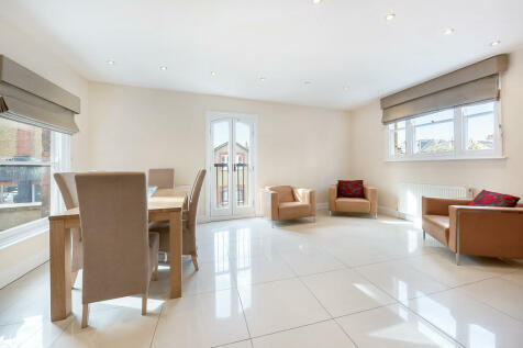 2 bedroom flats to rent in clapham common, south west london - rightmove
