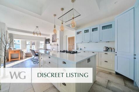 Discreet Listing