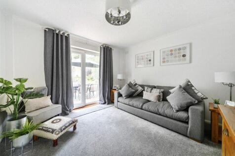 Study / Bedroom 2