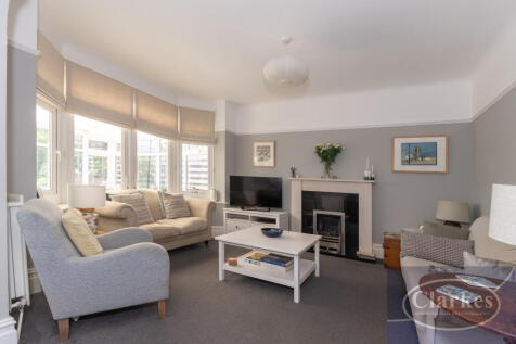 FC_18 FERNSIDE RD_039