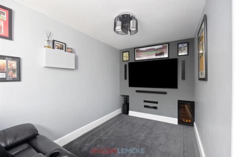 Cinema Room/Occasional Bedroom