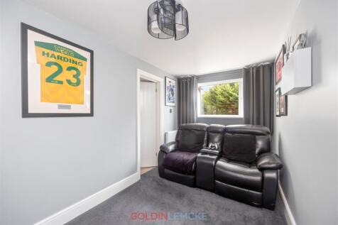 Cinema Room/Occasional Bedroom