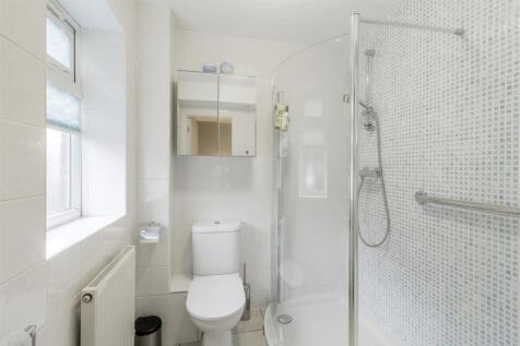 En Suite Shower Room