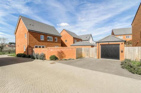 Double width driveway &amp; garage
