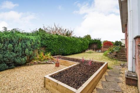 19 Netherend Road new Garden b.jpg